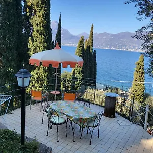 Wonderfull Lake View With Pool With Breakfast Gardasee Lägenhet